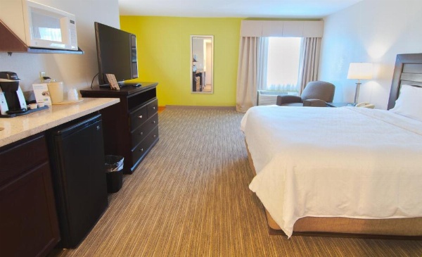 Holiday Inn Express Hotel & Suites Chicago-Libertyville image 27